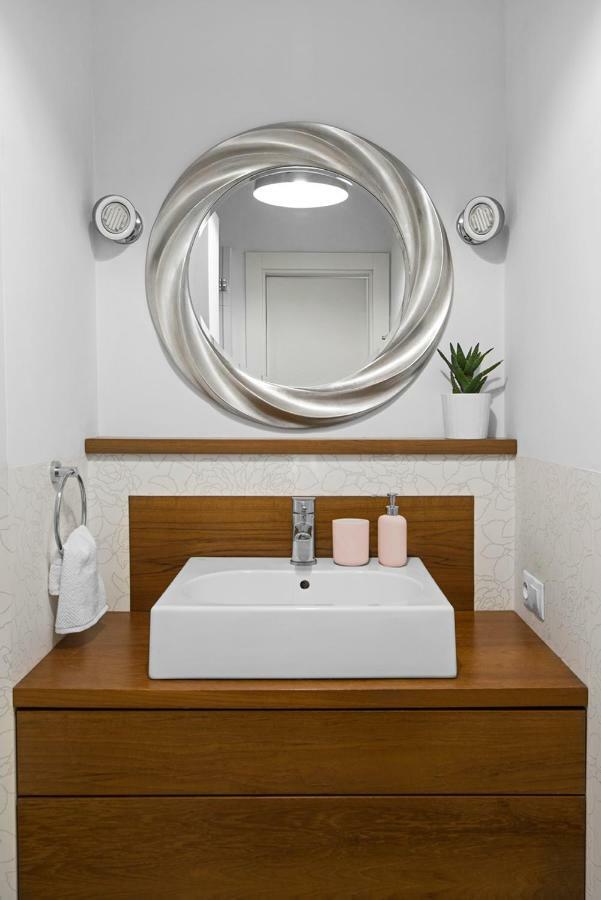 Nadwislanska Apartment Варшава Екстериор снимка